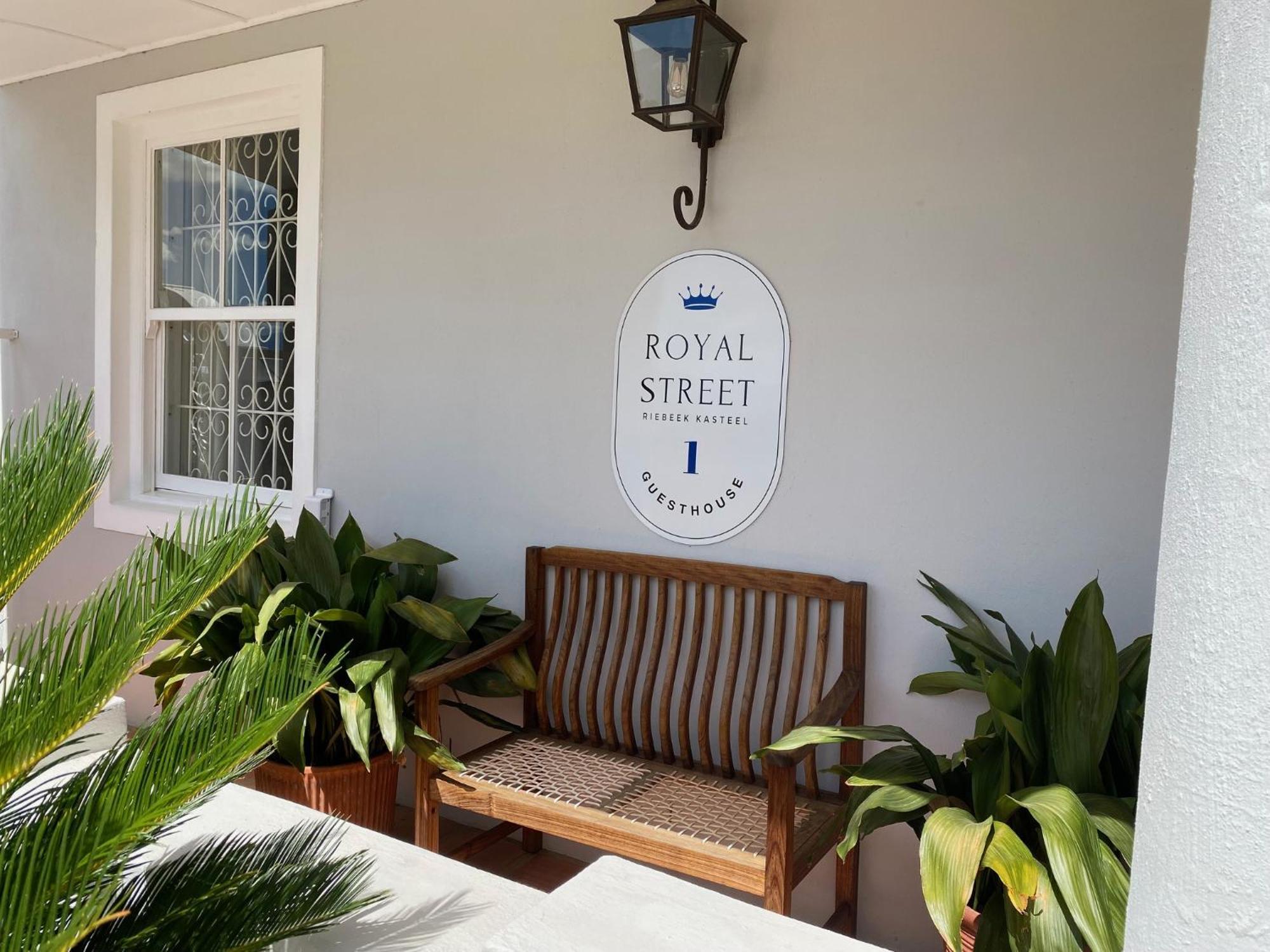 1 Royal Street Guesthouse Riebeek-Kasteel Bagian luar foto